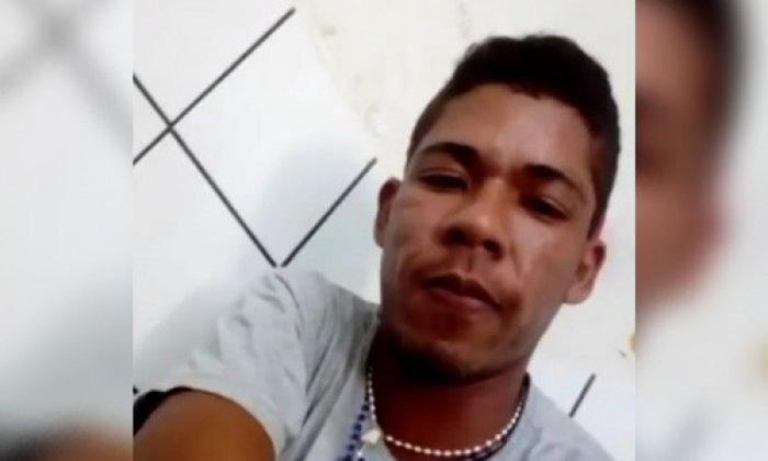 Policias S O Presos Em Investiga O De Desaparecimento De Jovem Em