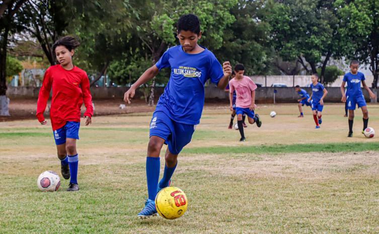 Projeto de iniciação esportiva inicia matrículas para alunos novatos e